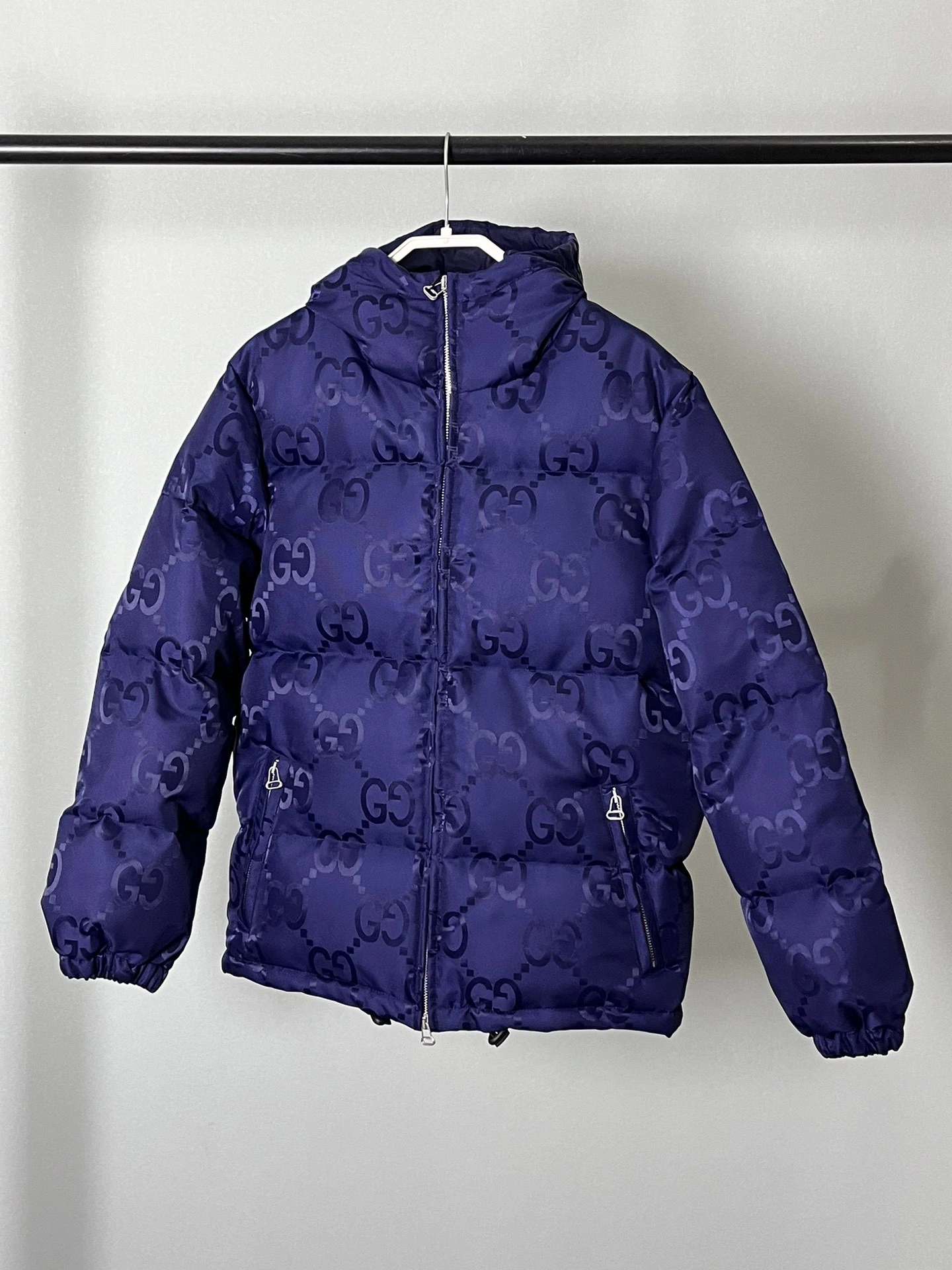 Classic Gucci Down Jackets 129154