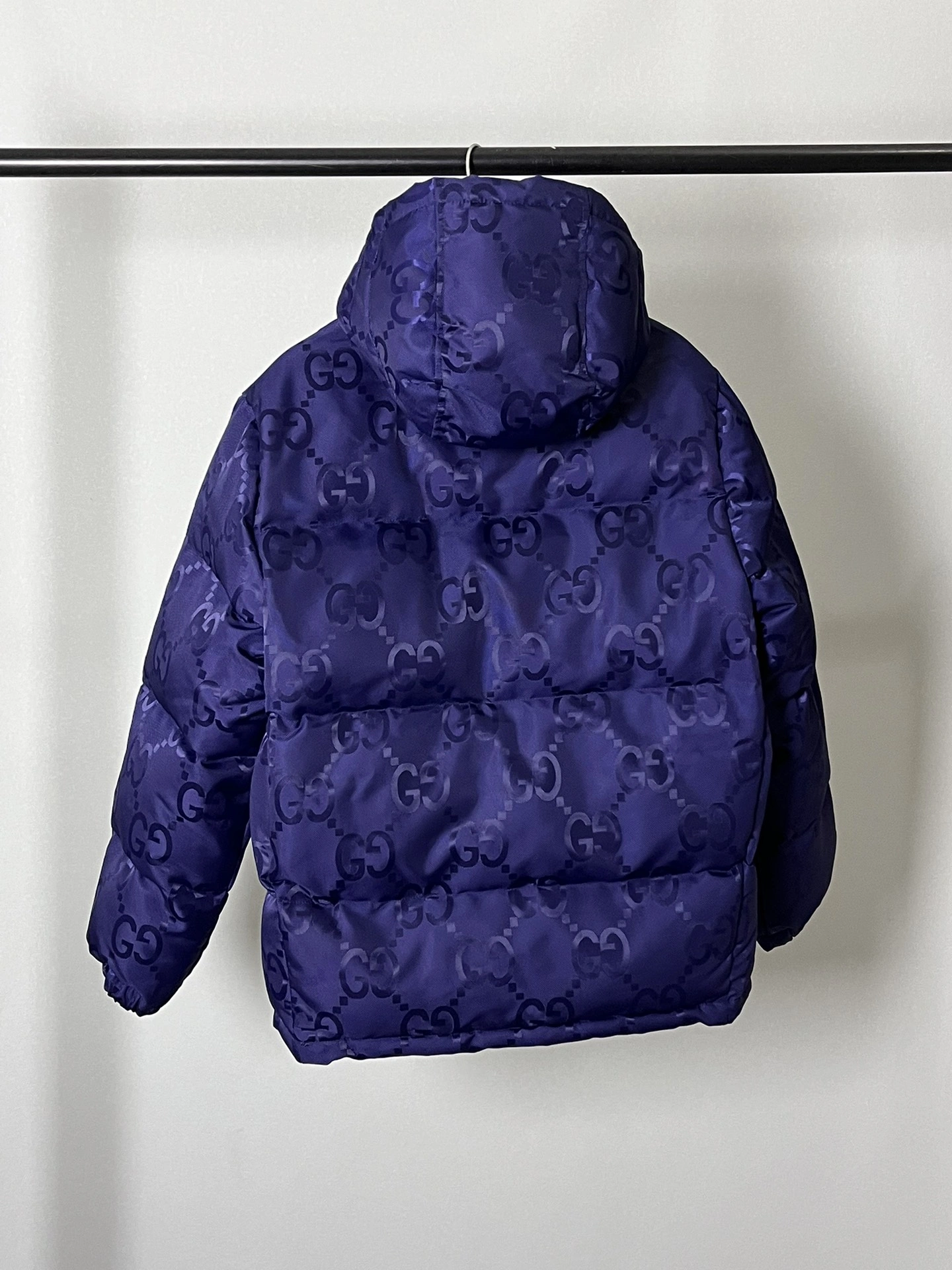 Classic Gucci Down Jackets 129154