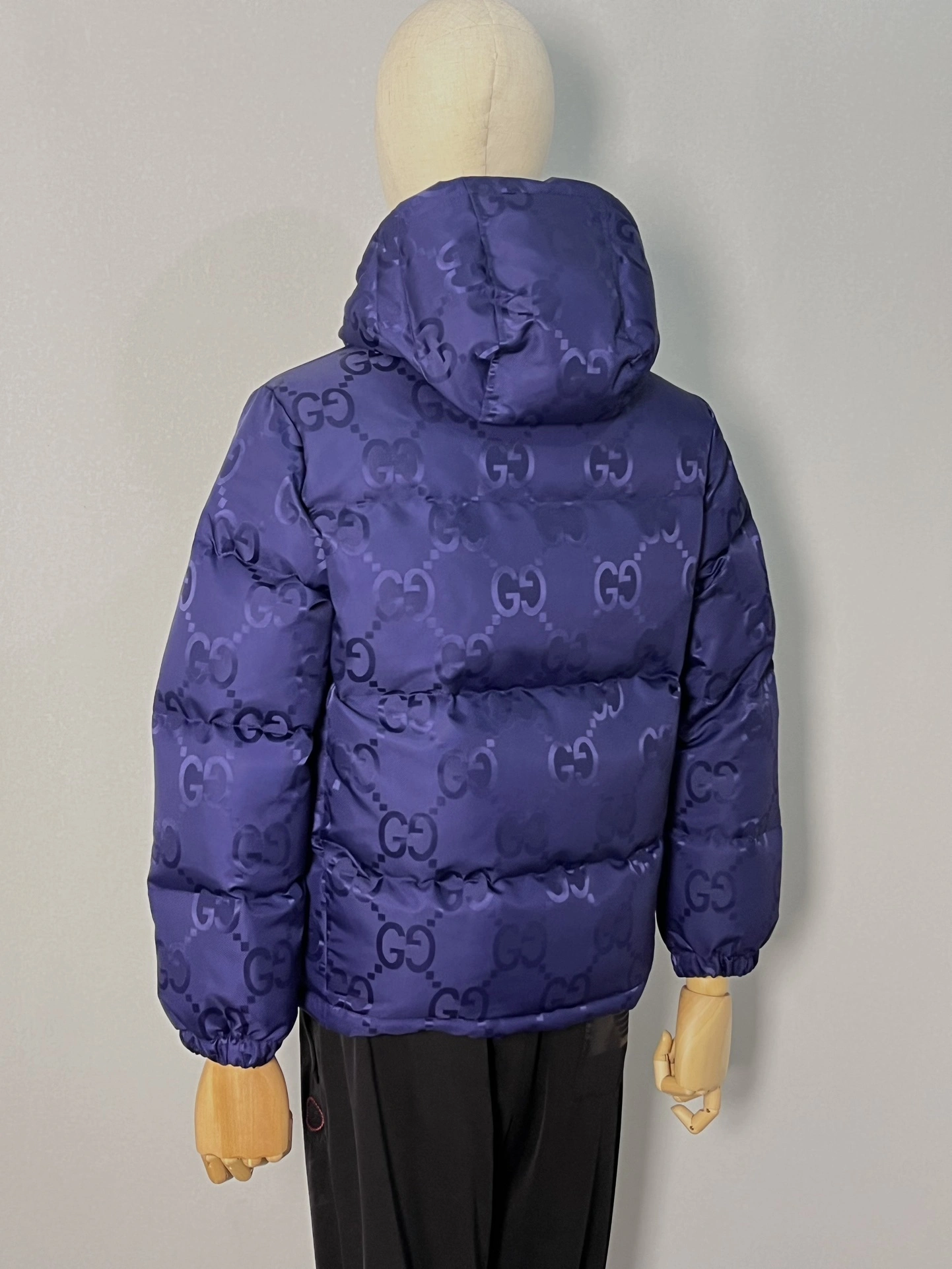 Classic Gucci Down Jackets 129154