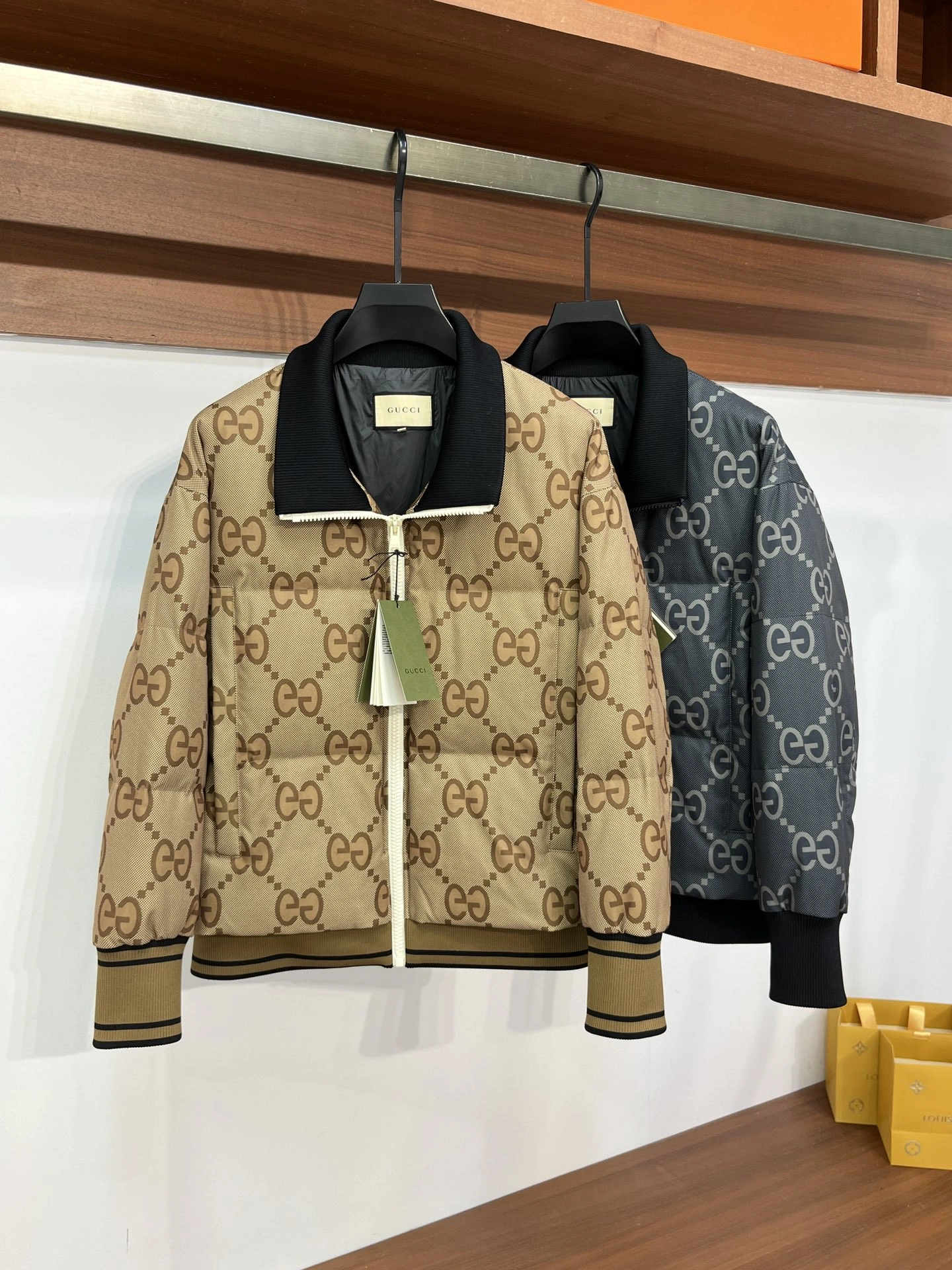 Gucci Down Jackets OnTrend 129148