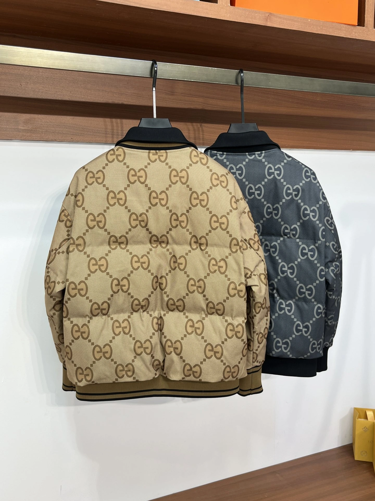 Gucci Down Jackets OnTrend 129148