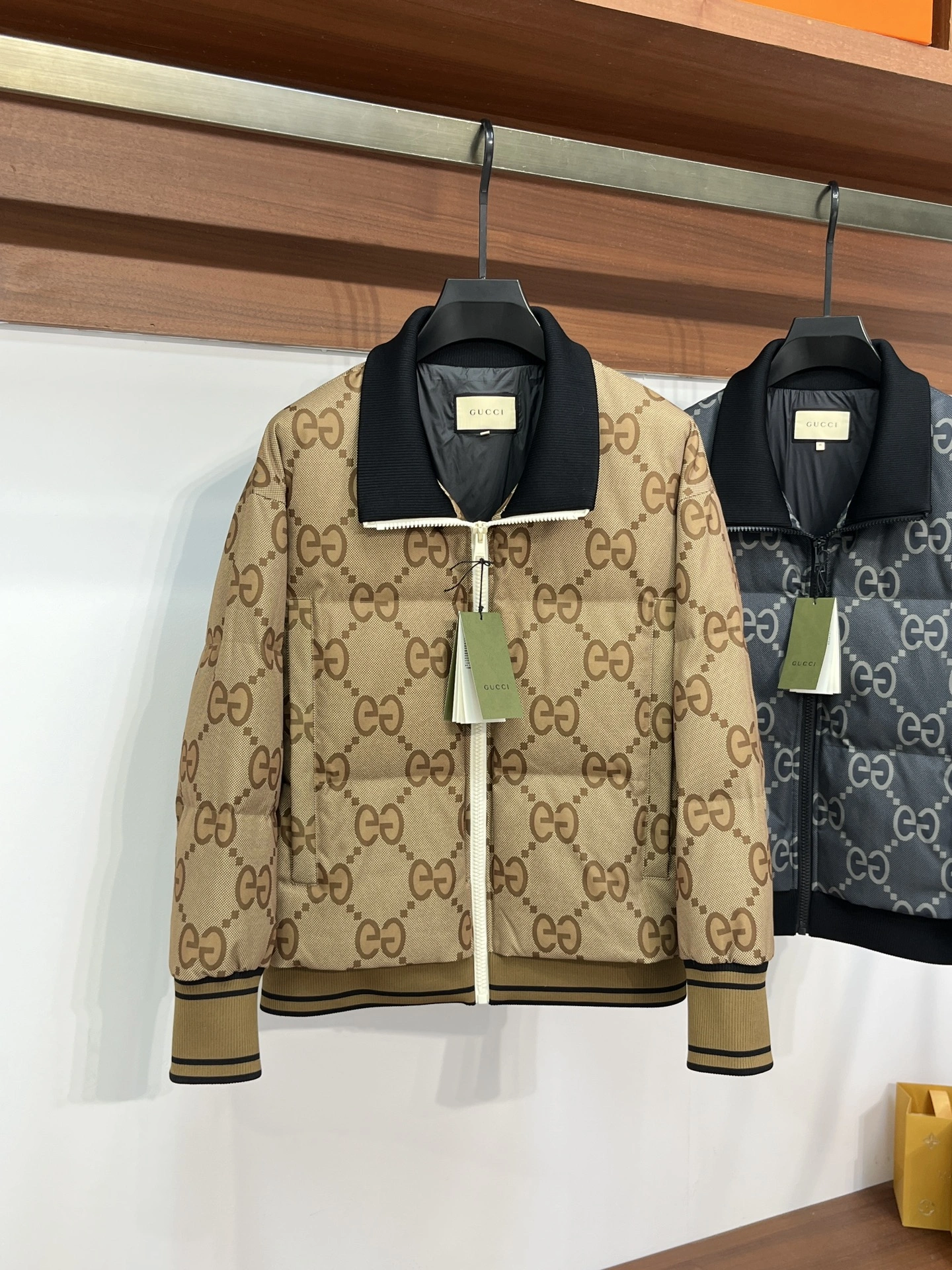 Gucci Down Jackets OnTrend 129148