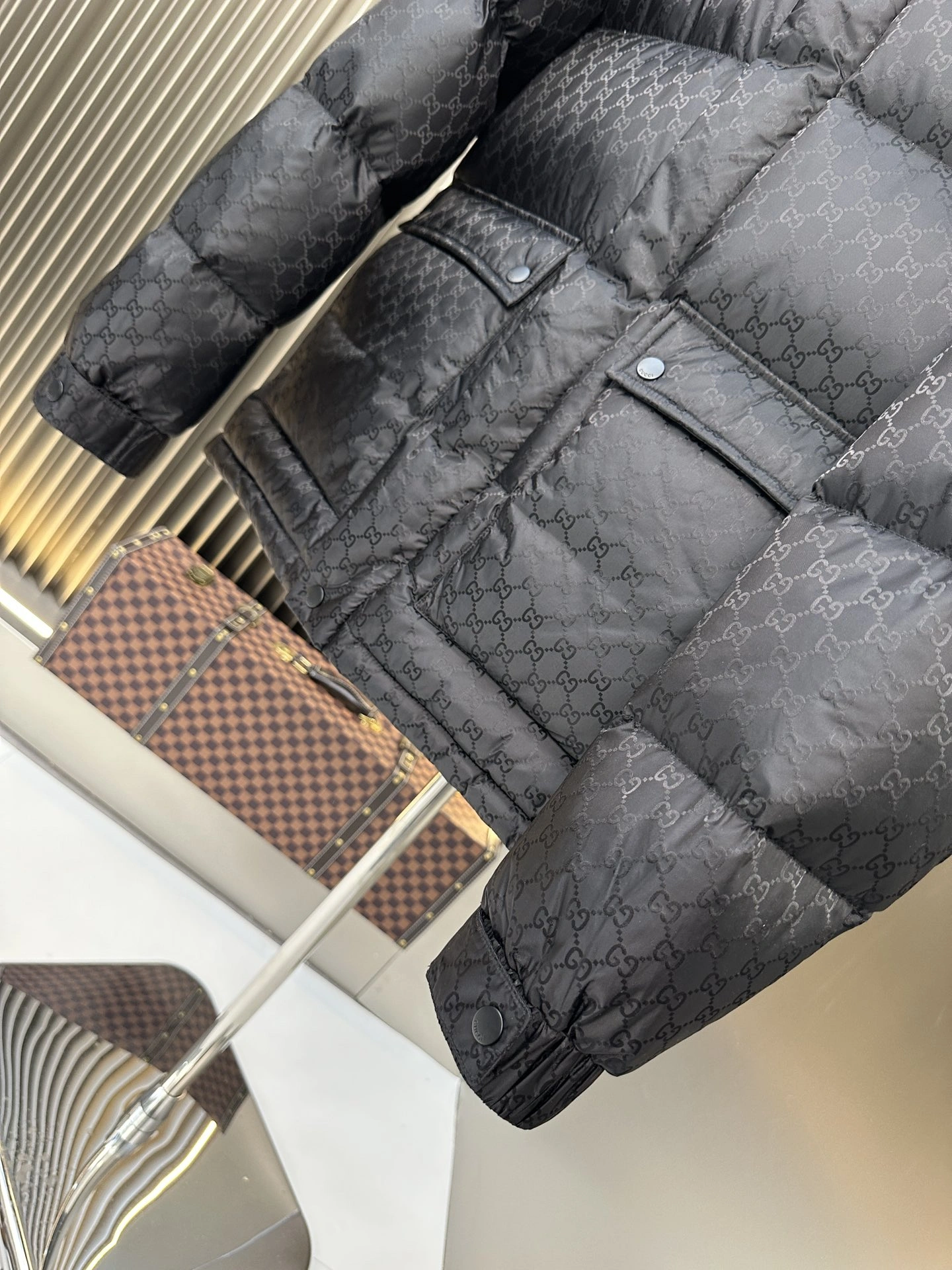 Practical Gucci Down Jackets 129153