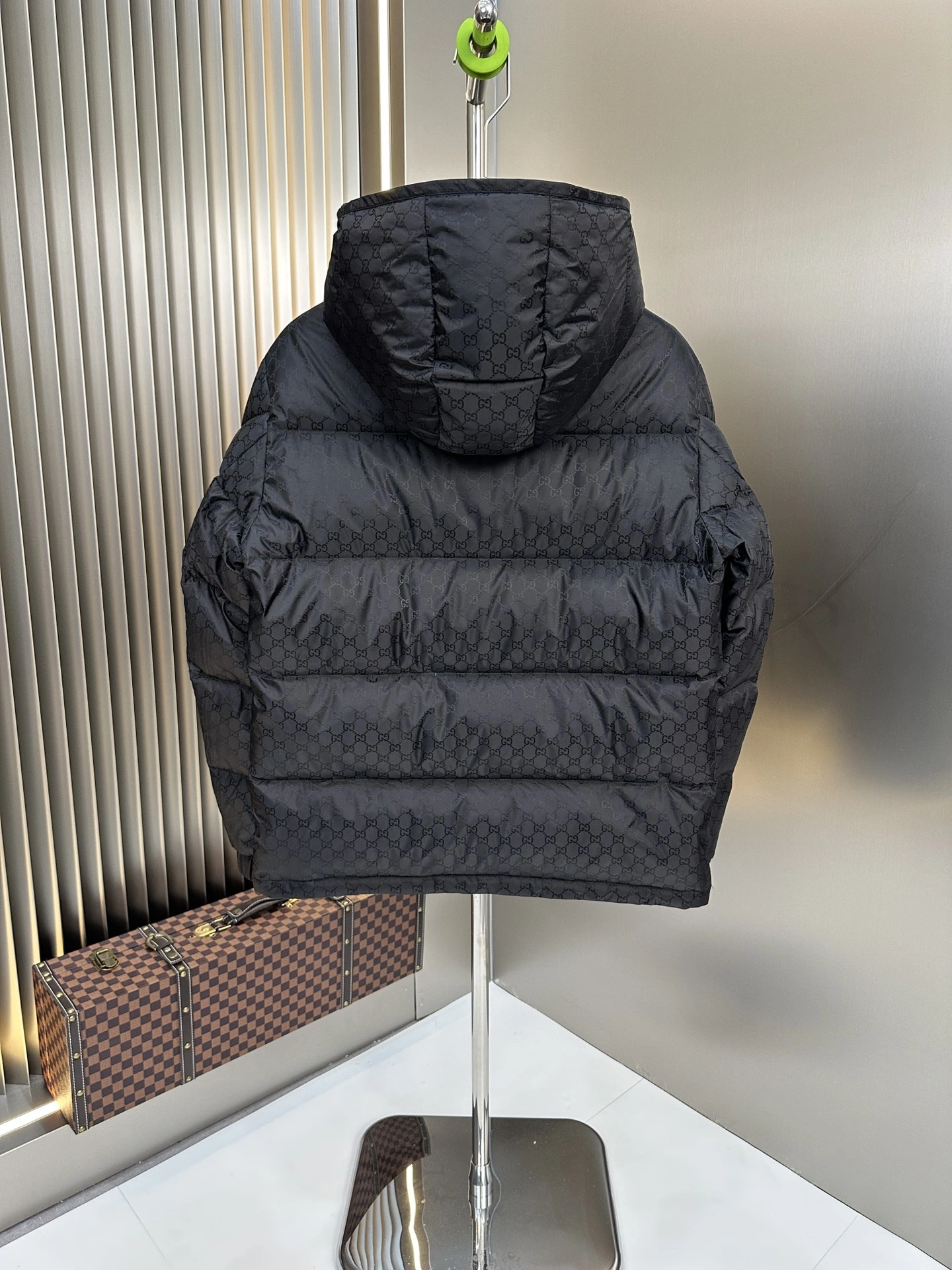 Practical Gucci Down Jackets 129153