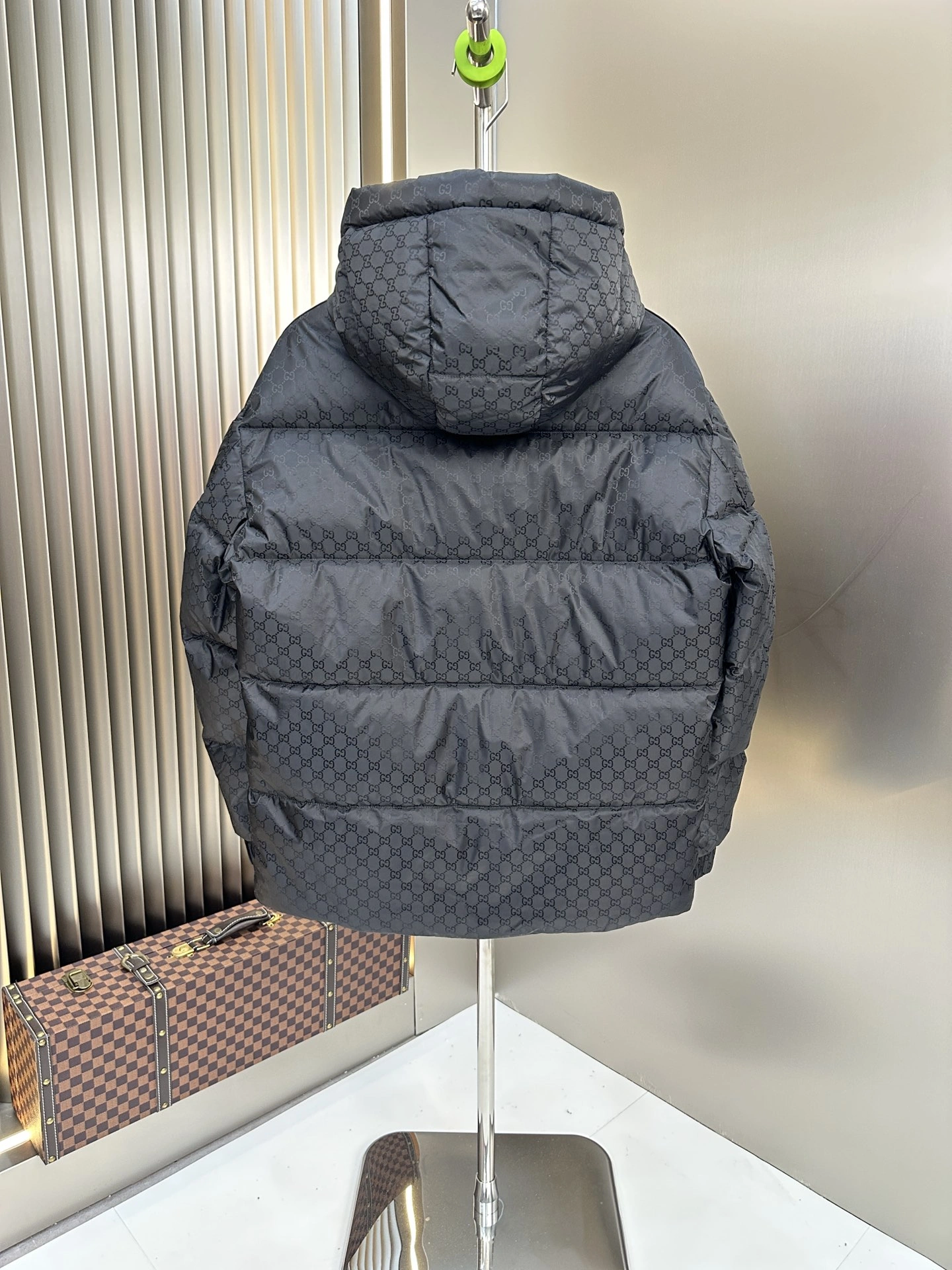 Gucci Down Jackets Fashionable 129147