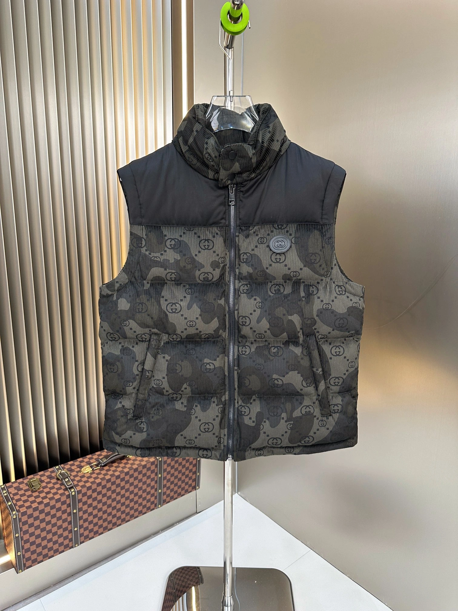 Gucci Down Jackets FlexibleFit 129151