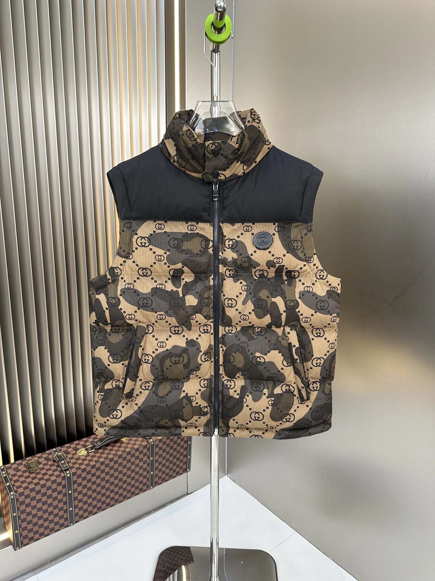 Gucci Down Jackets FlexibleFit 129151