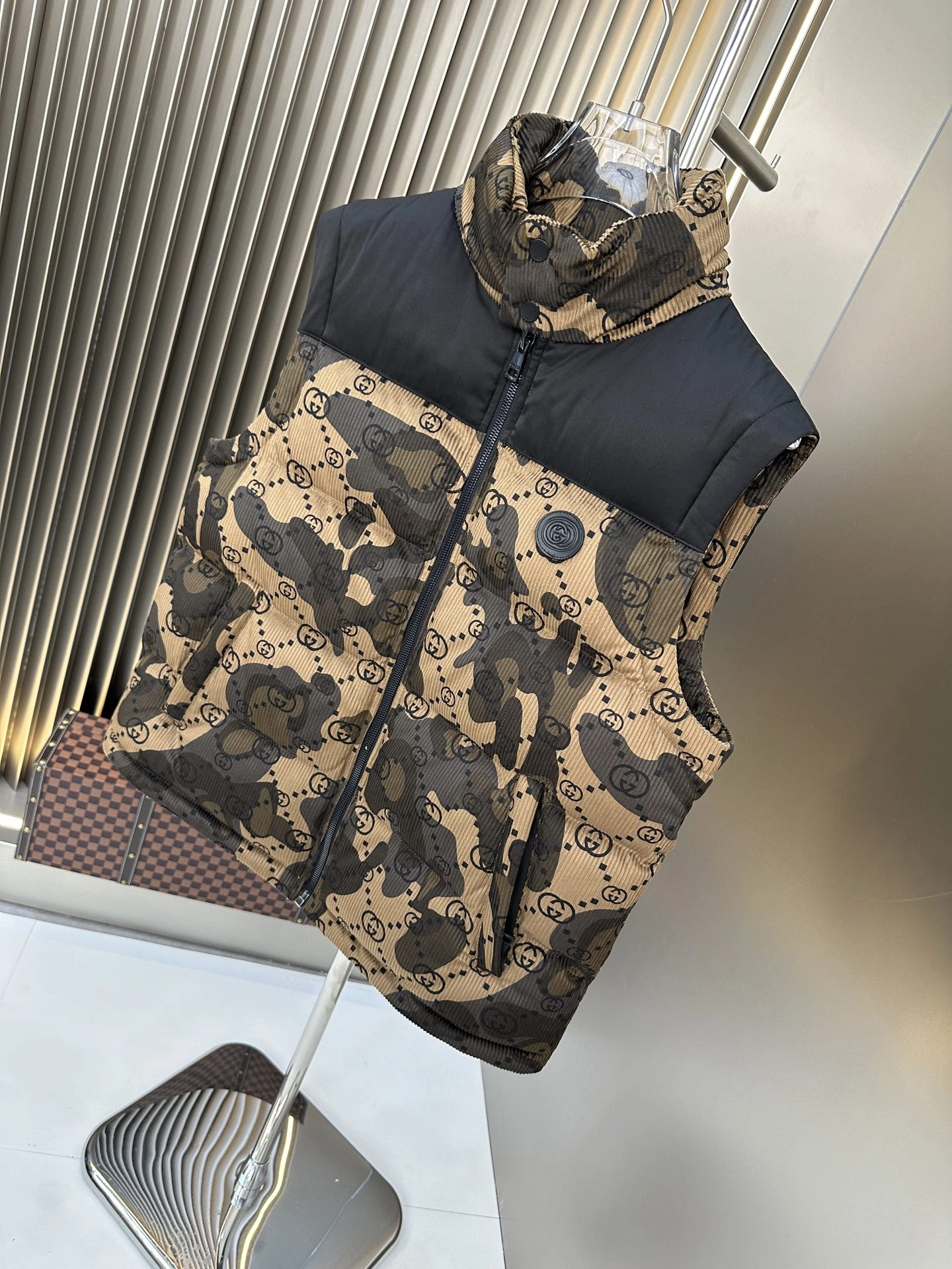 Gucci Down Jackets FlexibleFit 129151