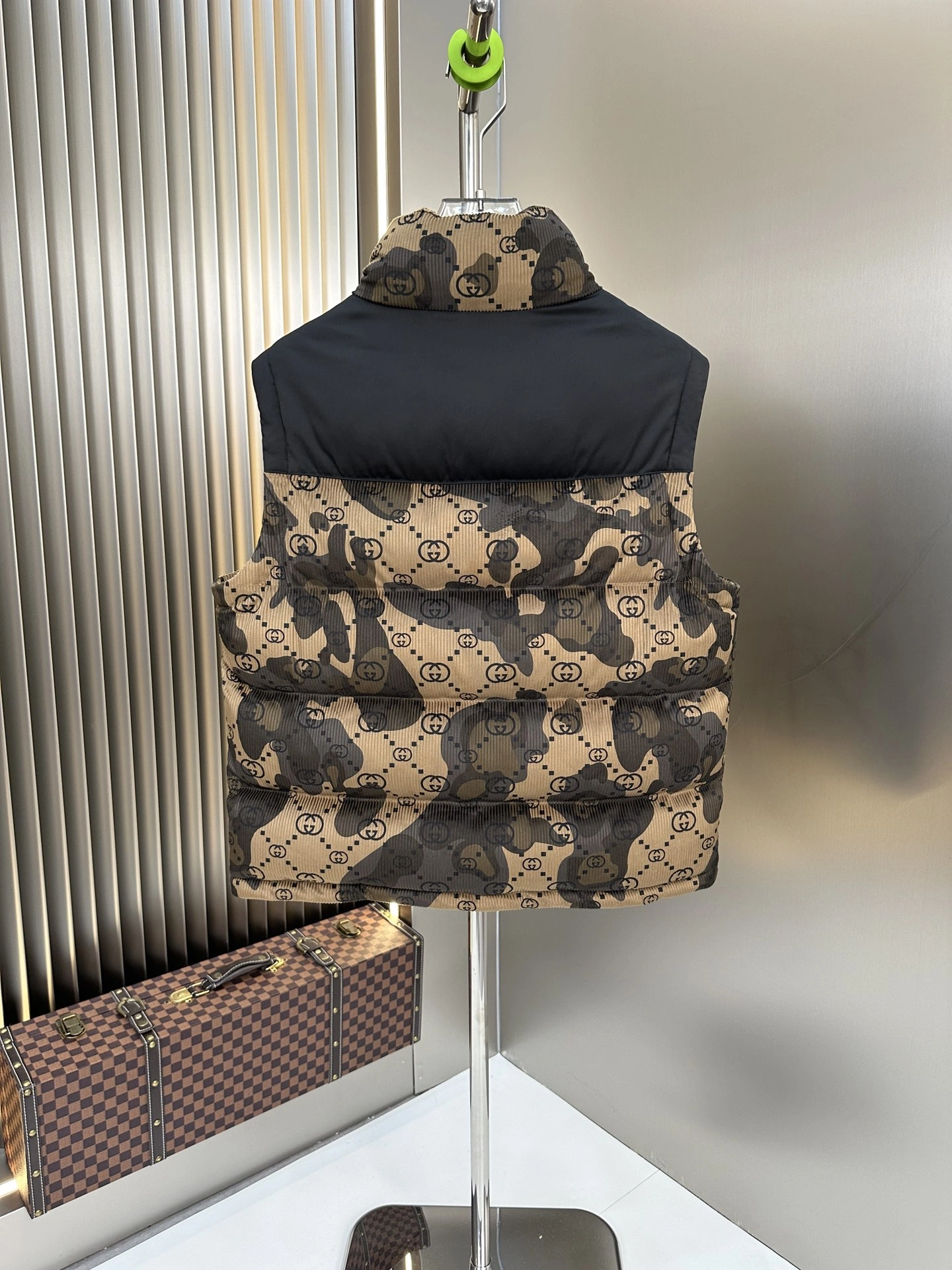 Gucci Down Jackets FlexibleFit 129151