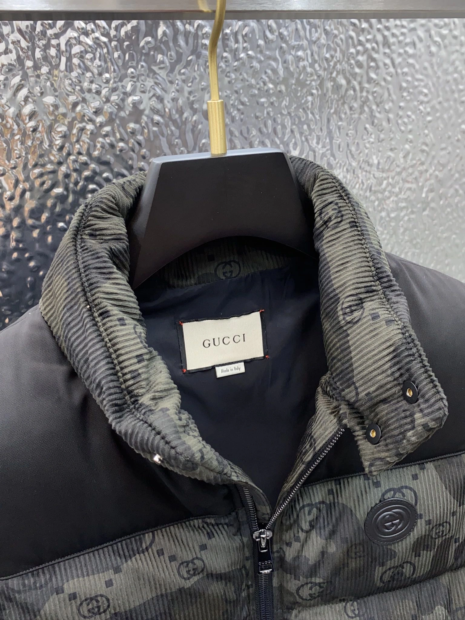 Gucci Down Jackets UrbanChic 129149