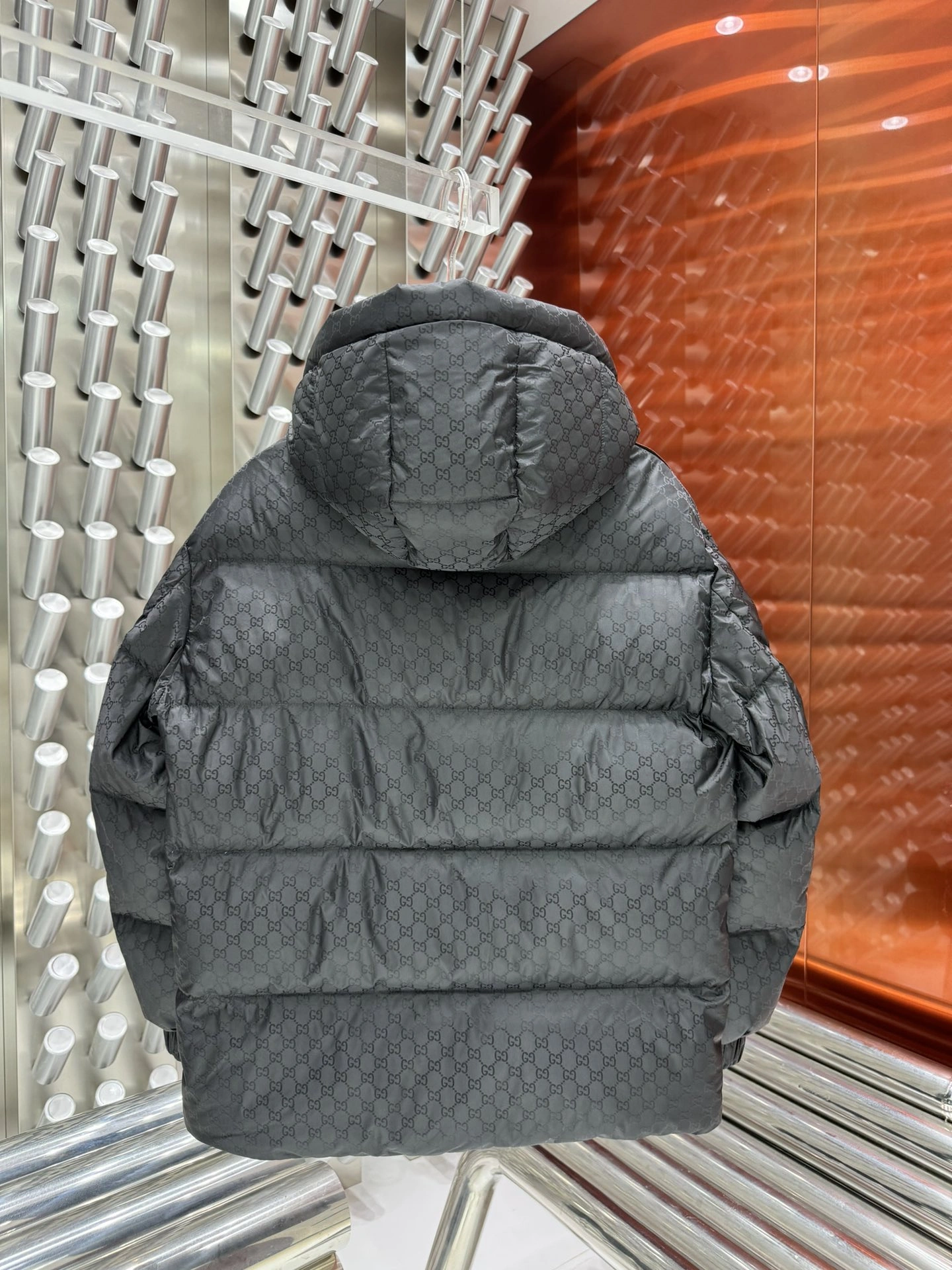 Contemporary Gucci Down Jackets 129146