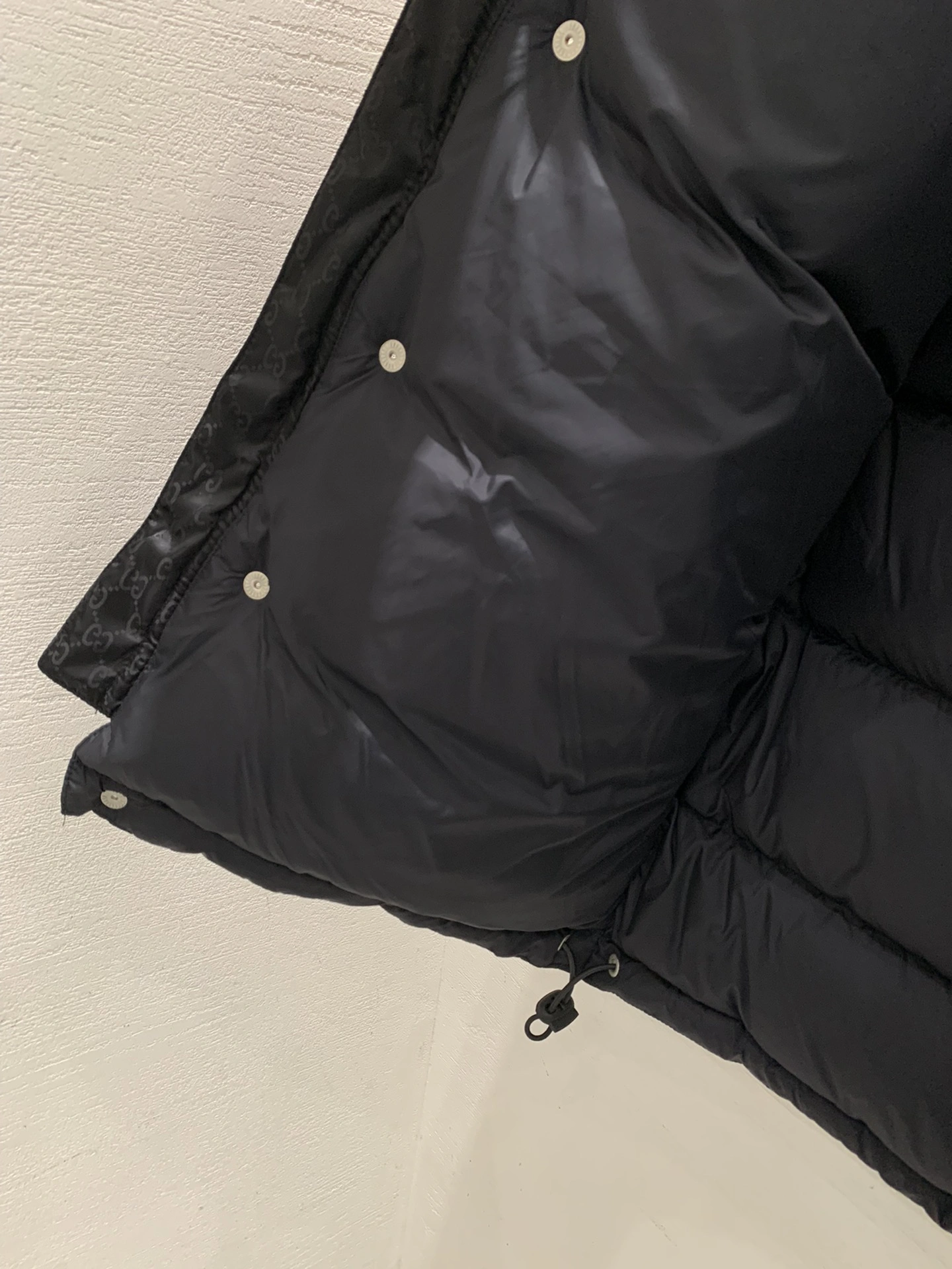 Gucci Down Jackets Practical 129145