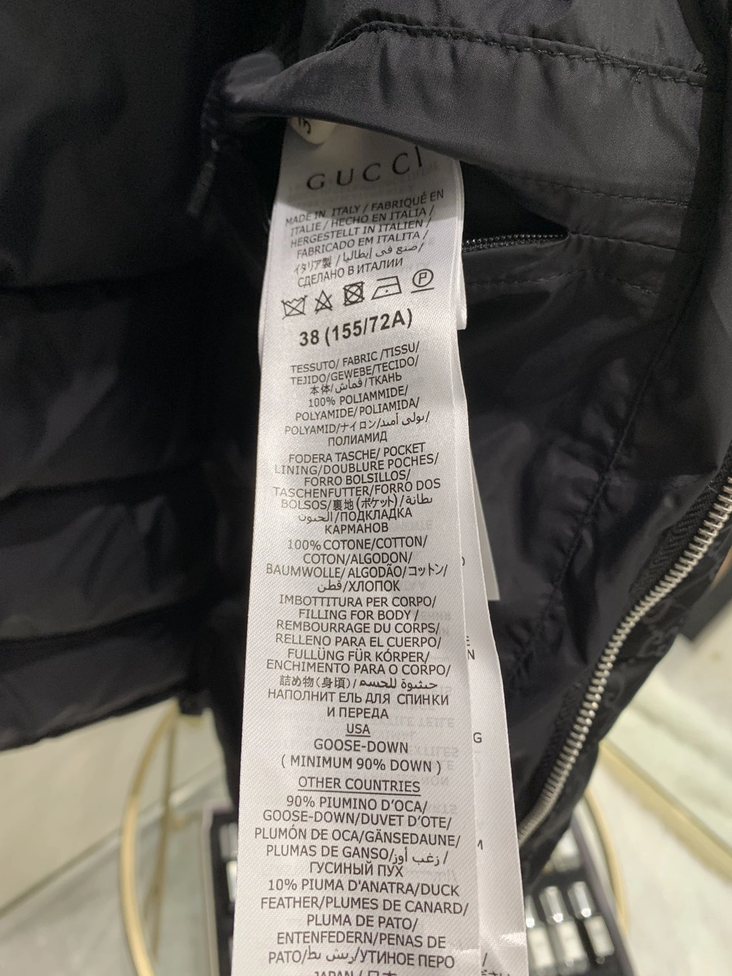 Gucci Down Jackets Practical 129145