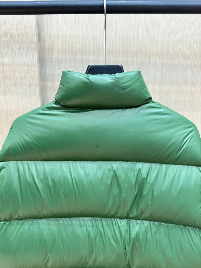 Minimalist Gucci Down Jackets 129110