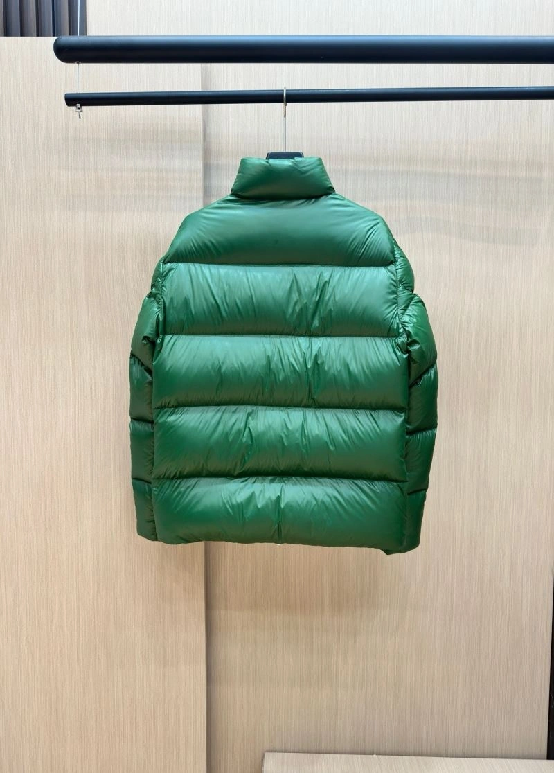 Minimalist Gucci Down Jackets 129110