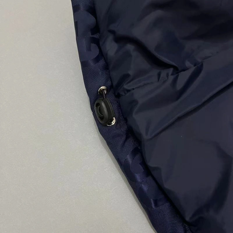 Modern Gucci Down Jackets 129071