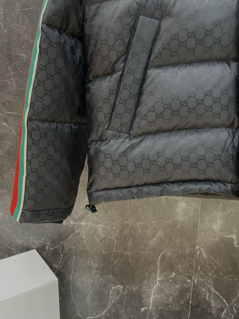 Effortless Gucci Down Jackets 129001