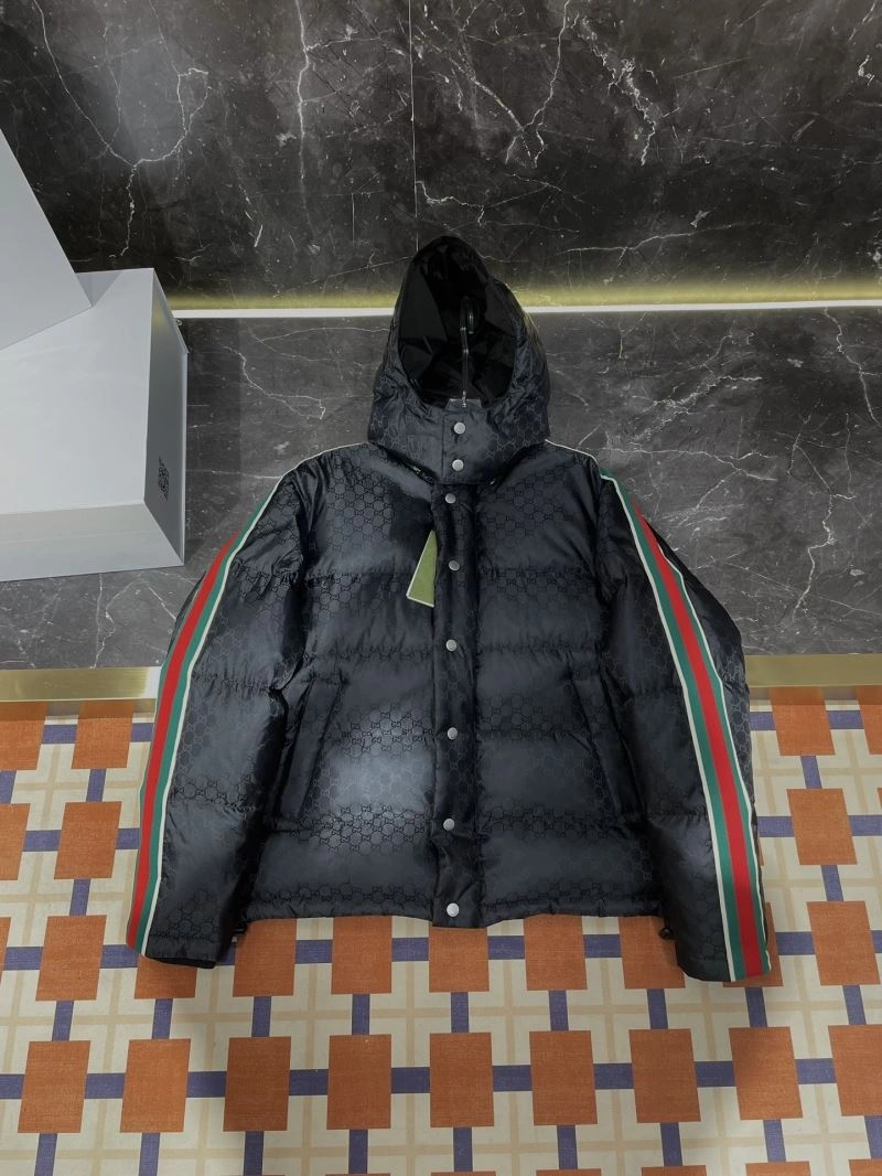 Effortless Gucci Down Jackets 129001