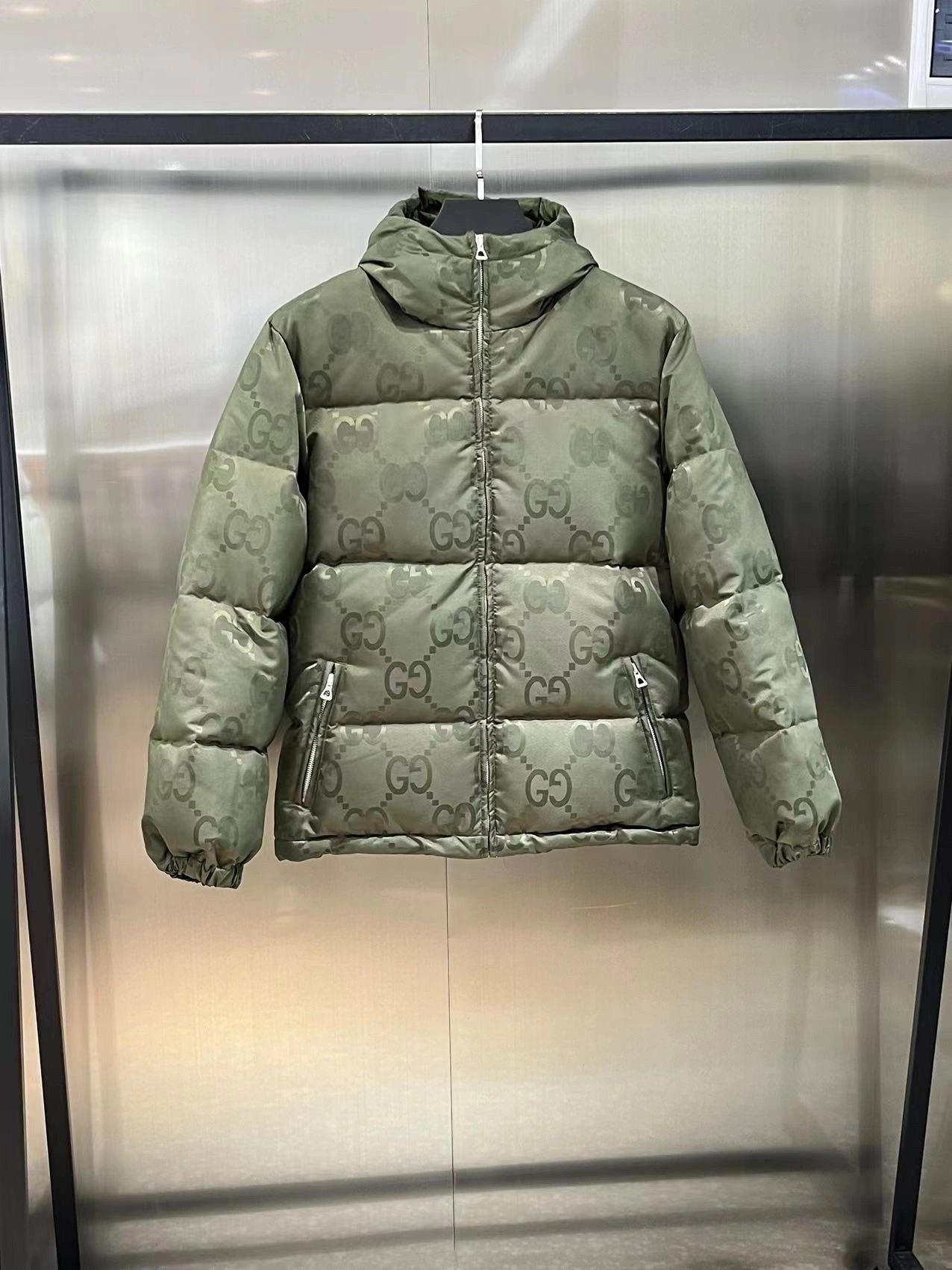Gucci Down Jackets Affordable 129141