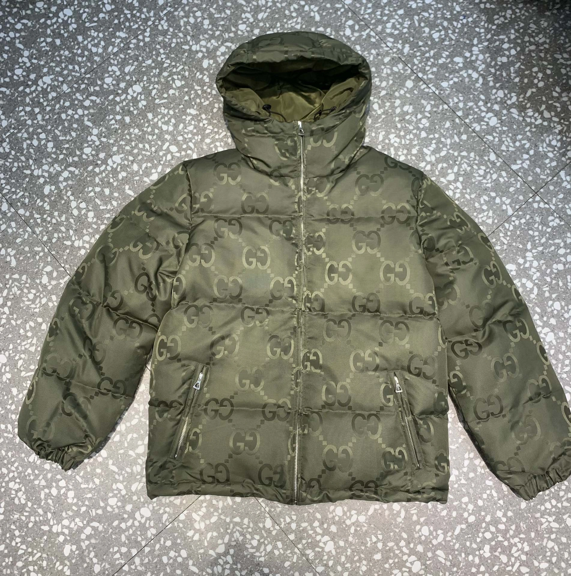 Gucci Down Jackets Affordable 129141