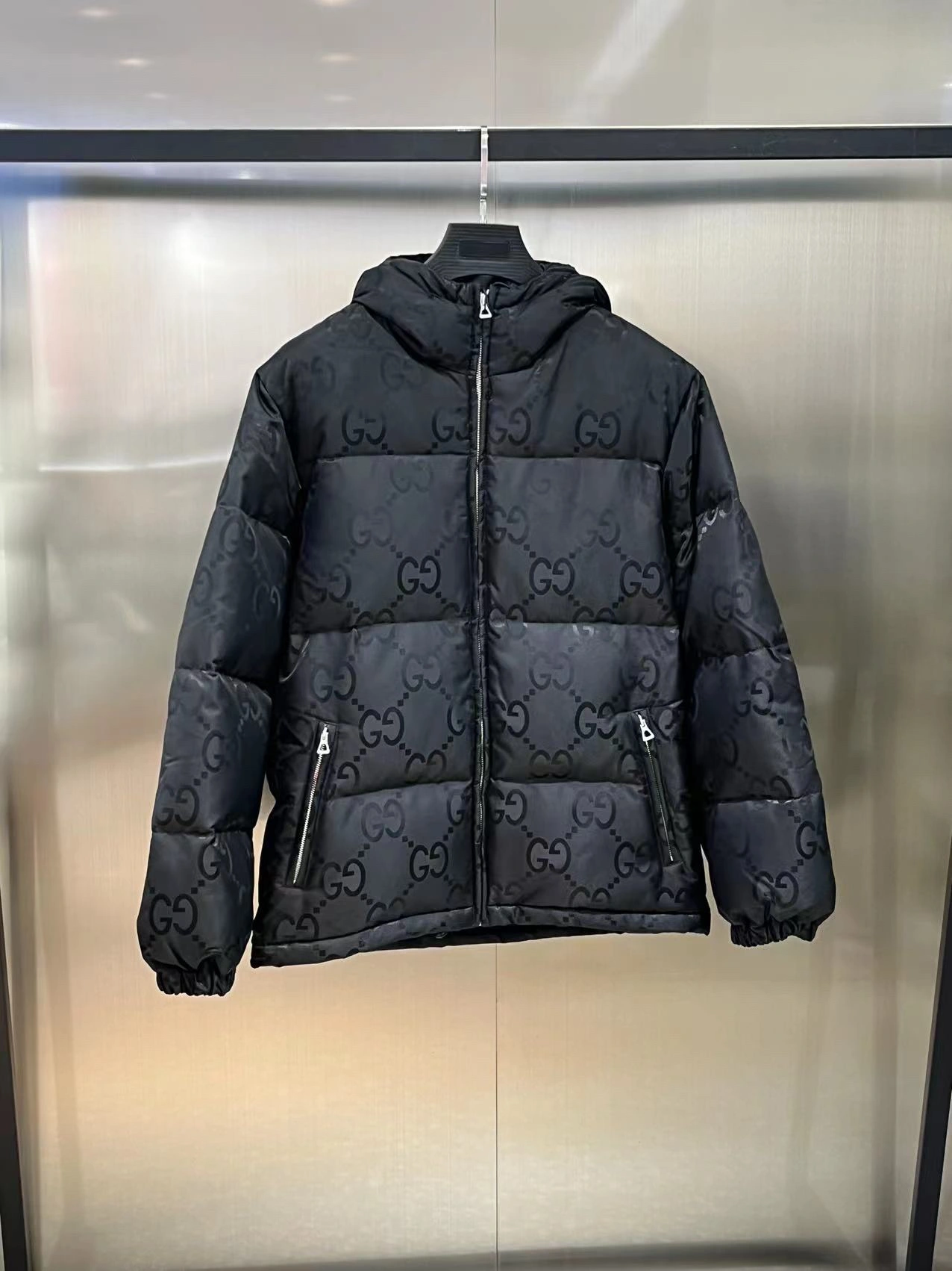 Gucci Down Jackets Chic 129133