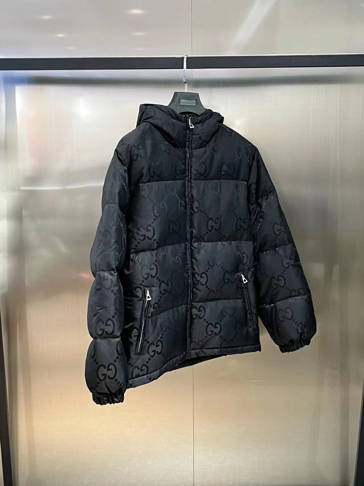 Gucci Down Jackets Chic 129133