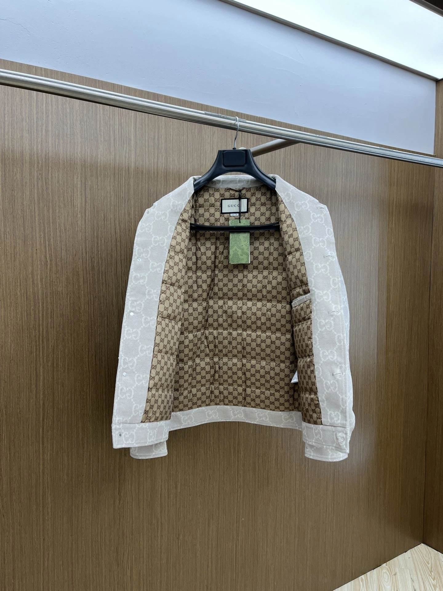 Gucci Down Jackets Seasonal 129132