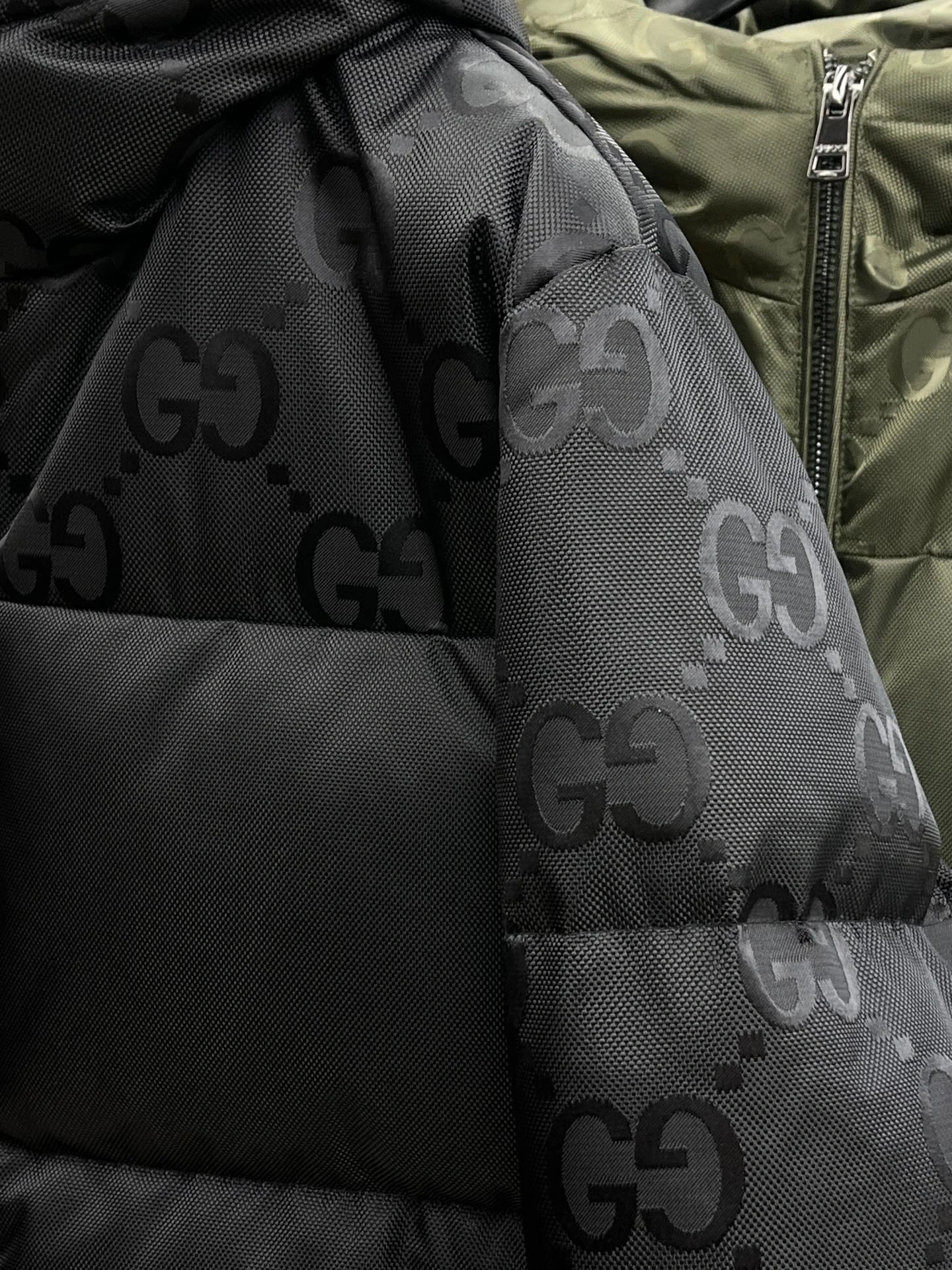 Vibrant Gucci Down Jackets 129135