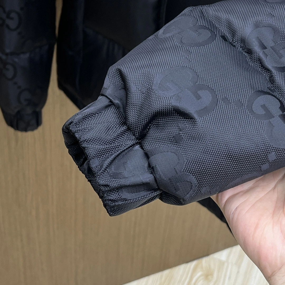 Vibrant Gucci Down Jackets 129135