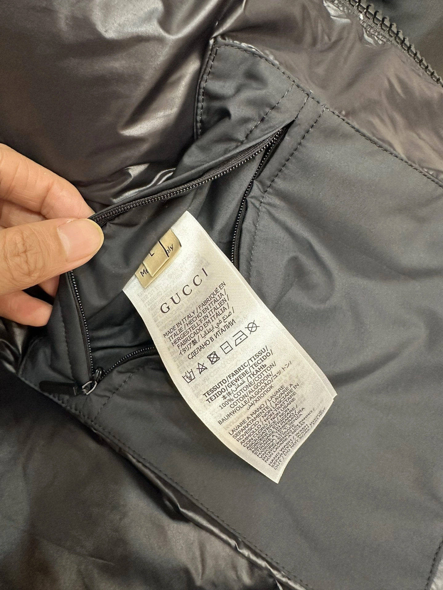 AllSeason Gucci Down Jackets 129137