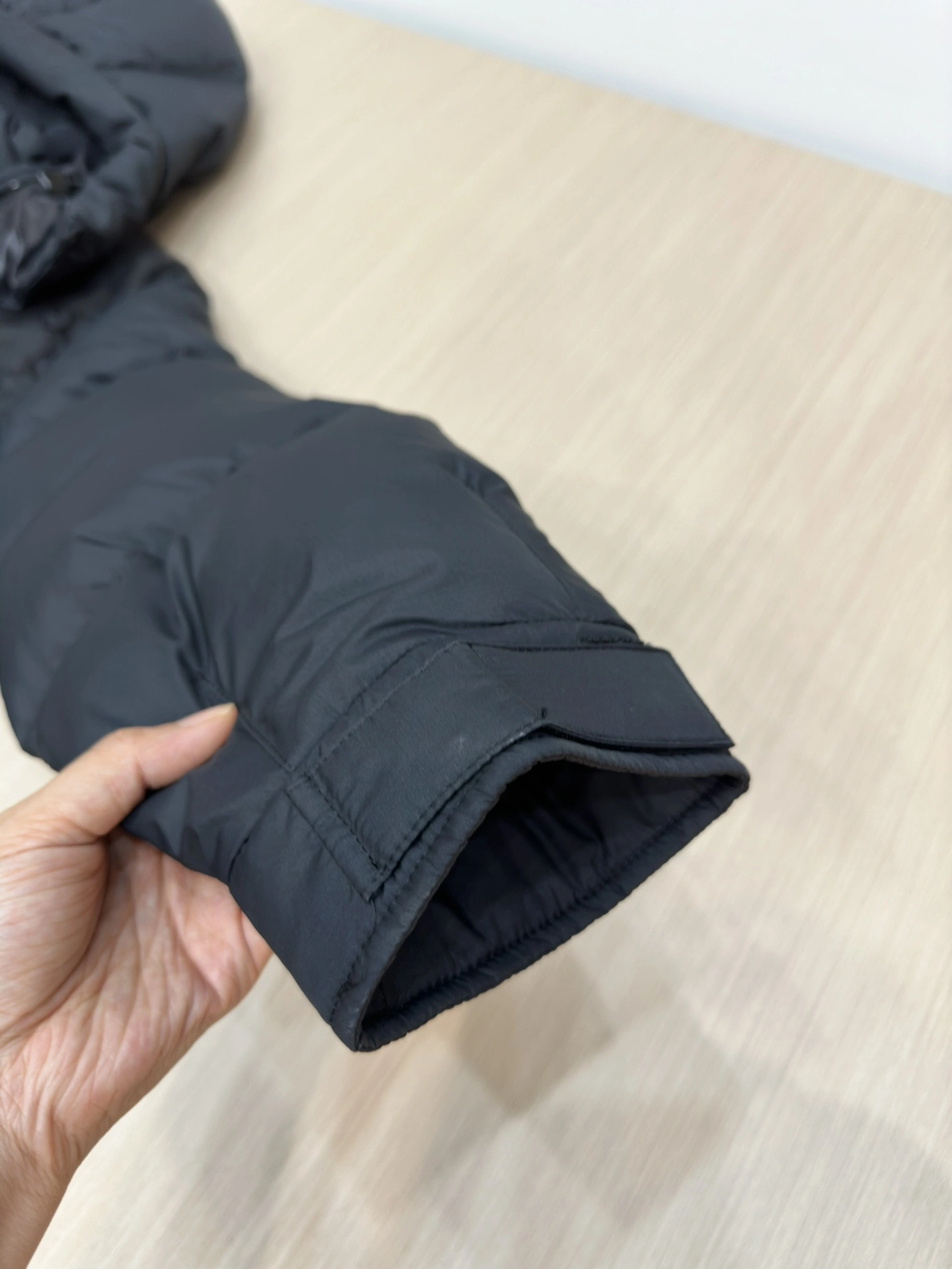 AllSeason Gucci Down Jackets 129137