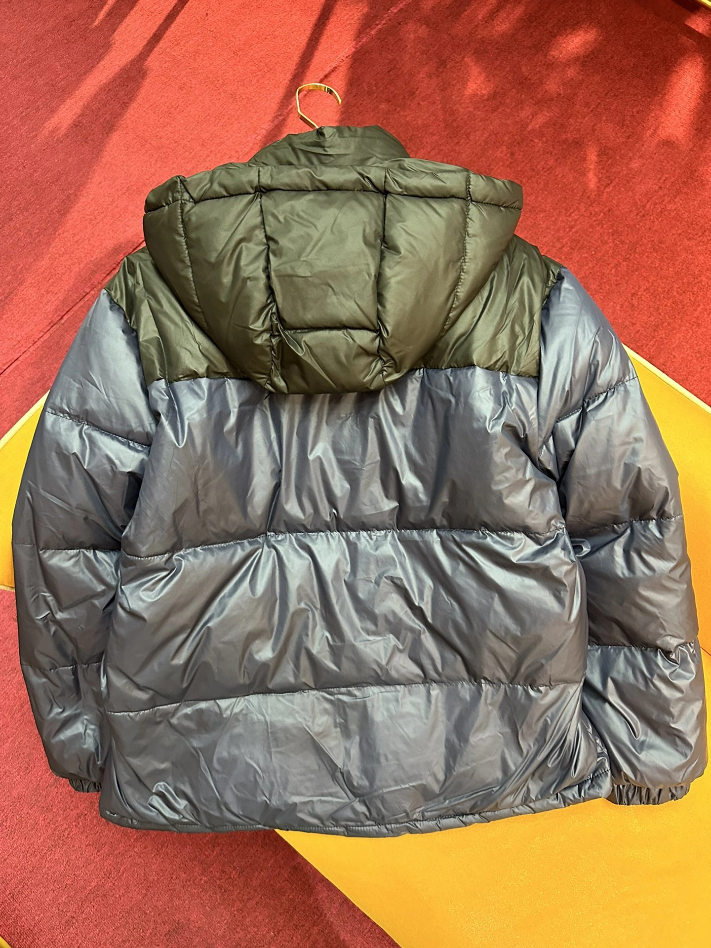 Gucci Down Jackets Affordable 129121