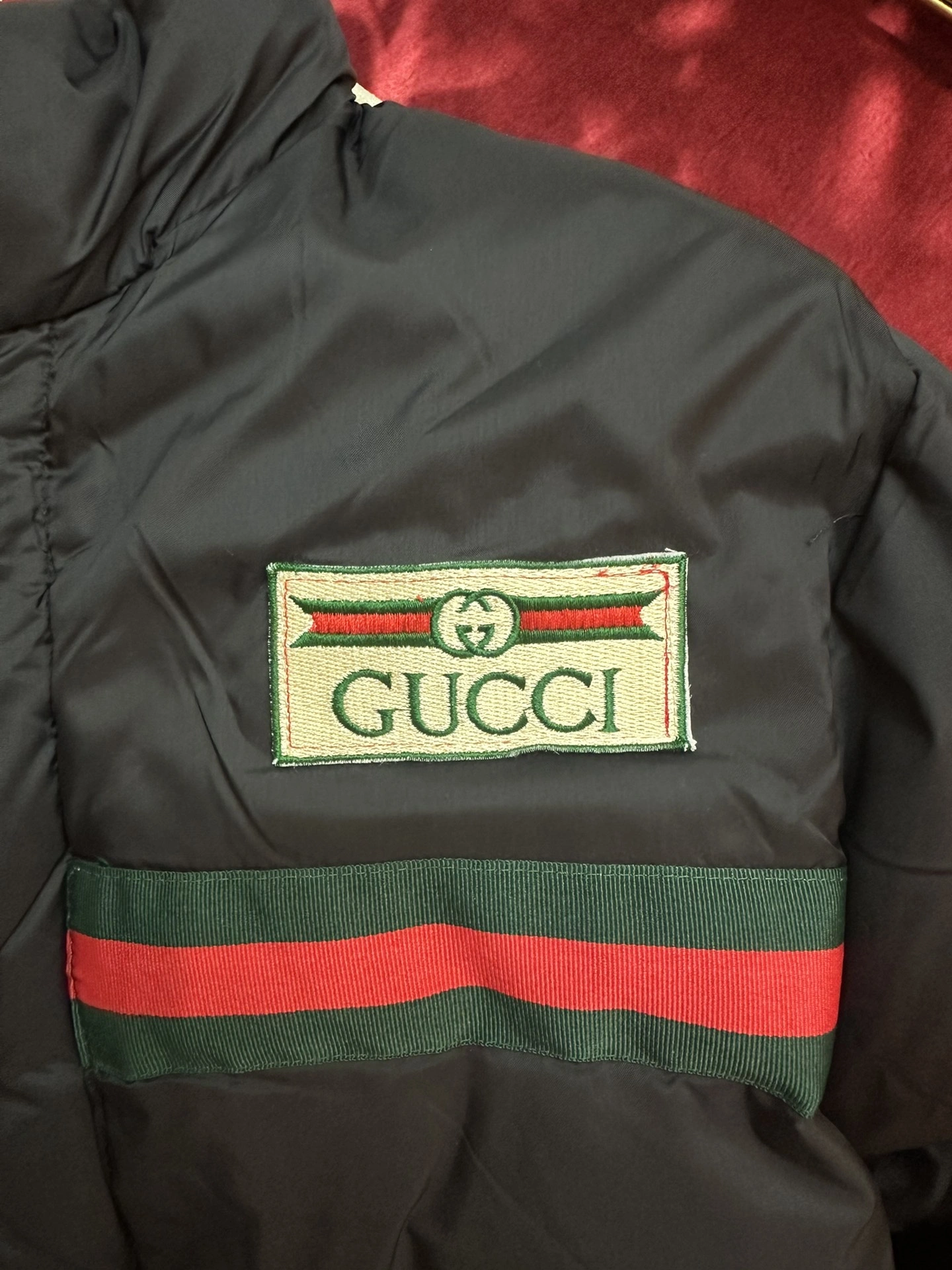 Gucci Down Jackets Minimalist 129115