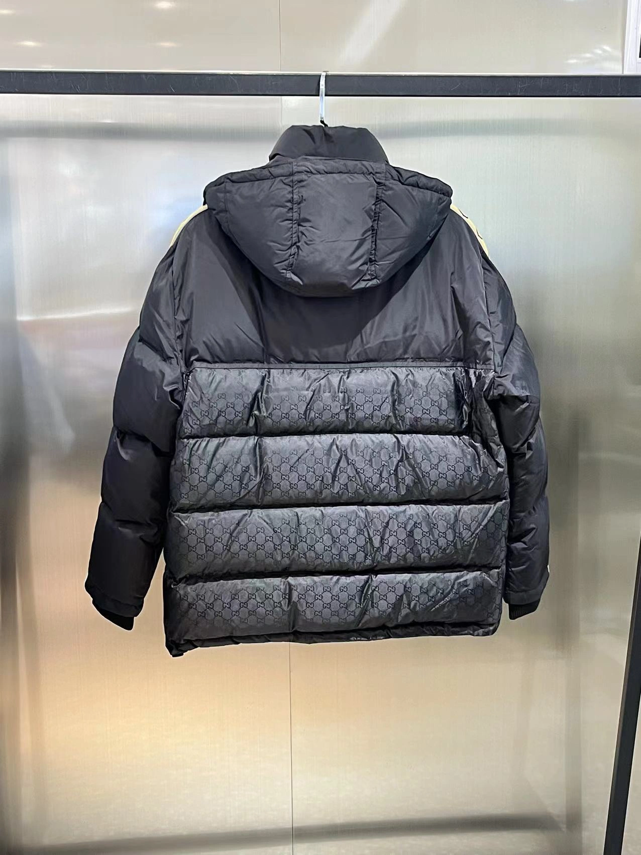 Gucci Down Jackets ZipUp 129130