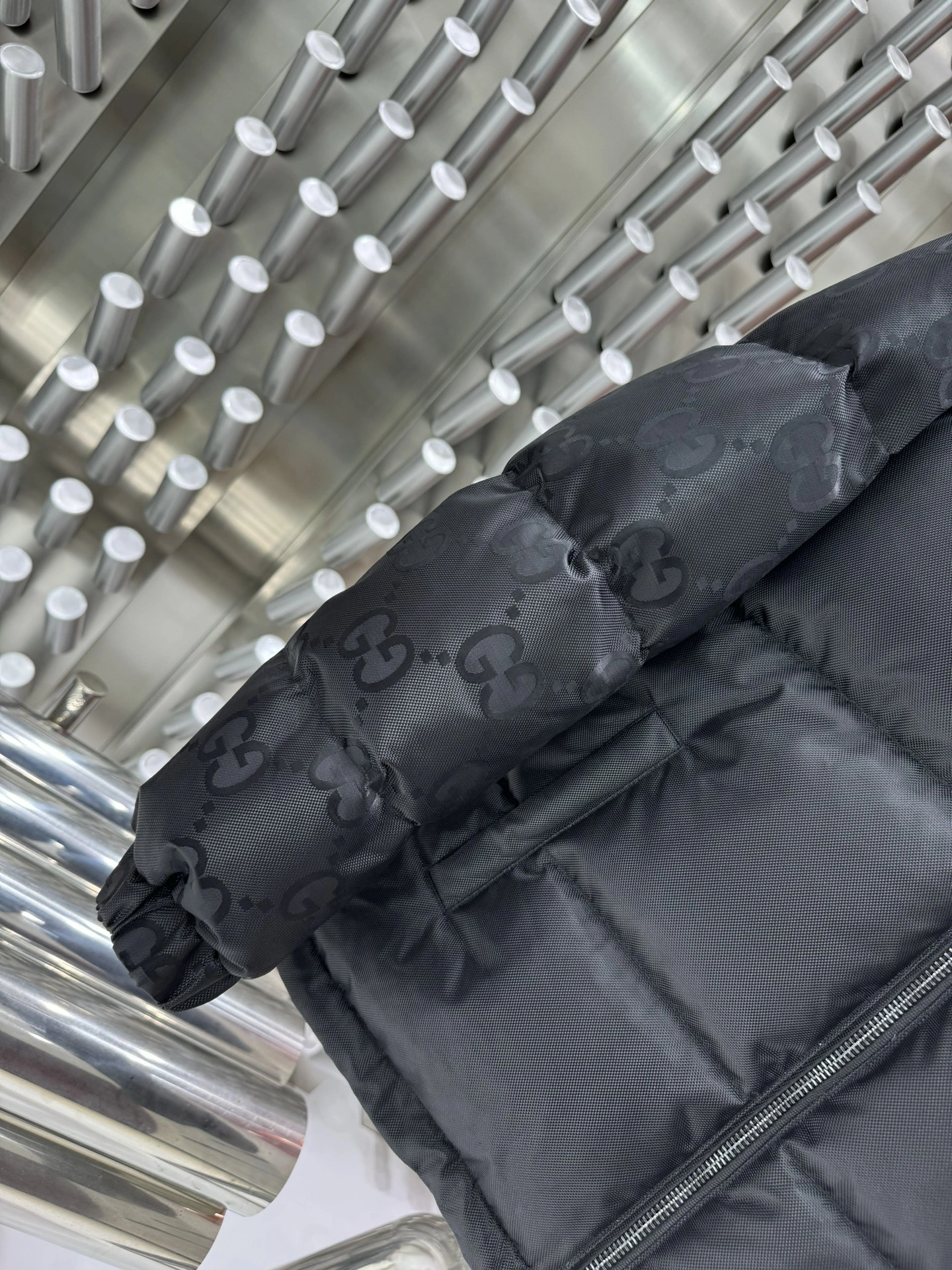 Gucci Down Jackets GoAnywhere 129127