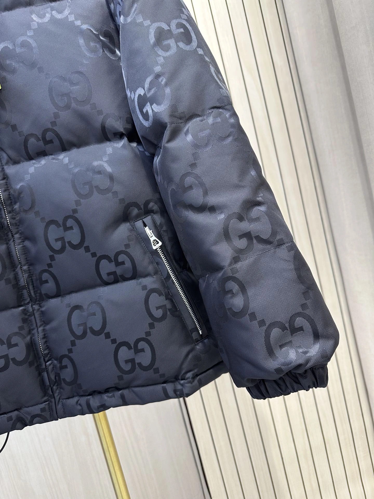 Gucci Down Jackets Comfortable 124233