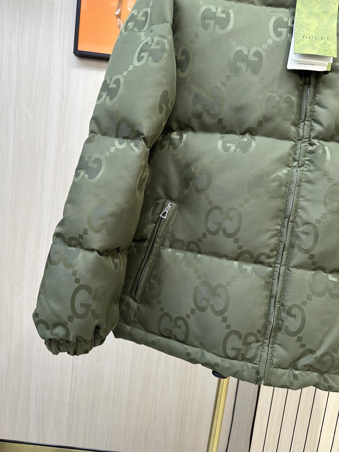 Gucci Down Jackets Chic 129184