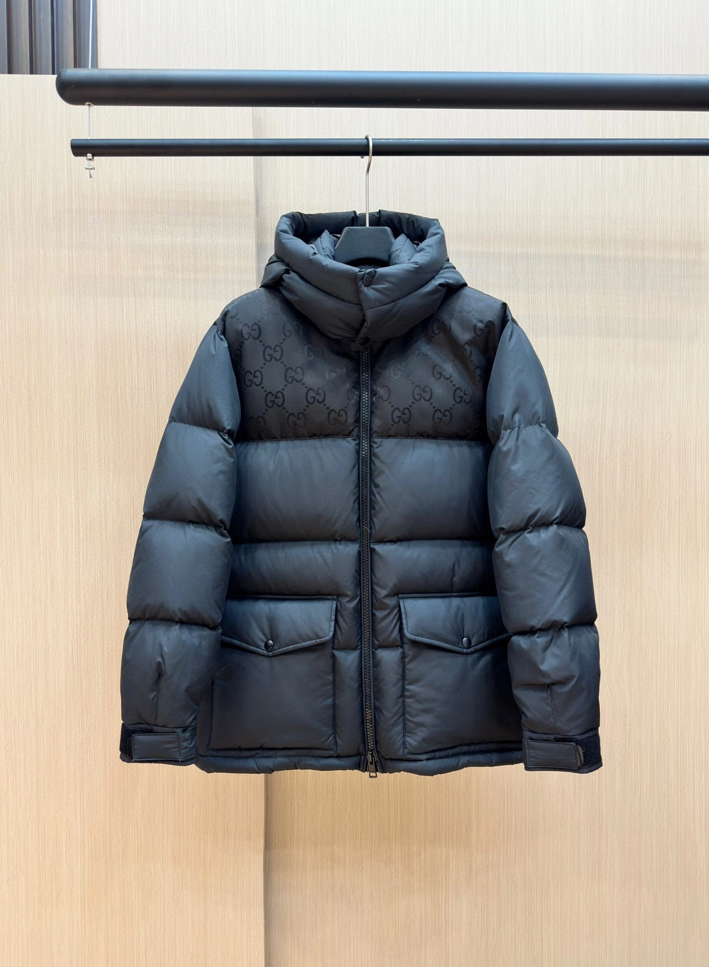 Effortless Gucci Down Jackets 129138