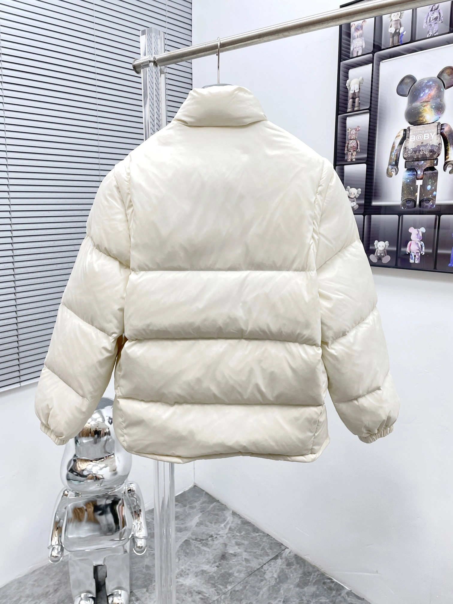 Gucci Down Jackets ComfortFit 129112