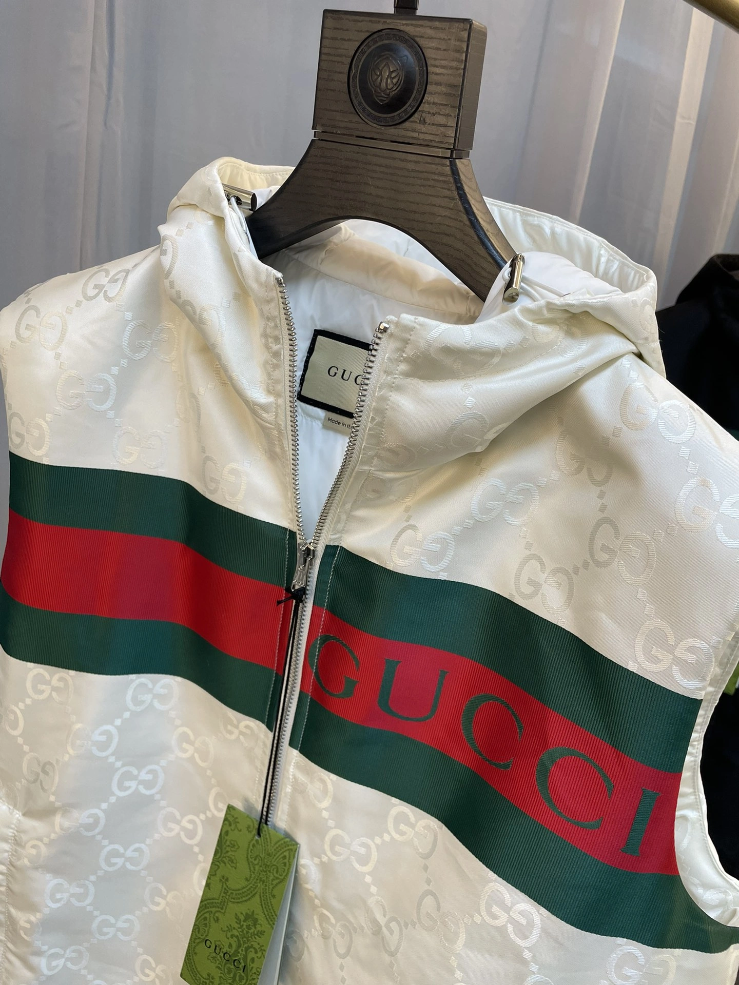Comfortable Gucci Down Jackets 129118