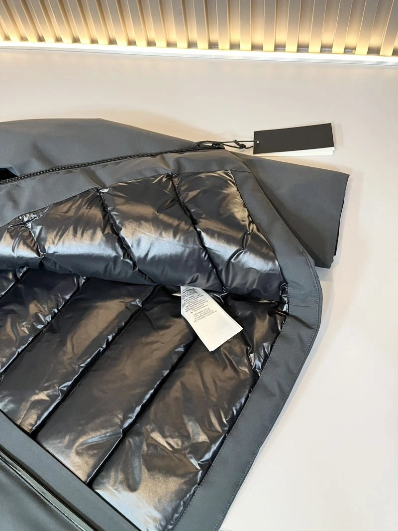 QuickDry Gucci Down Jackets 129064