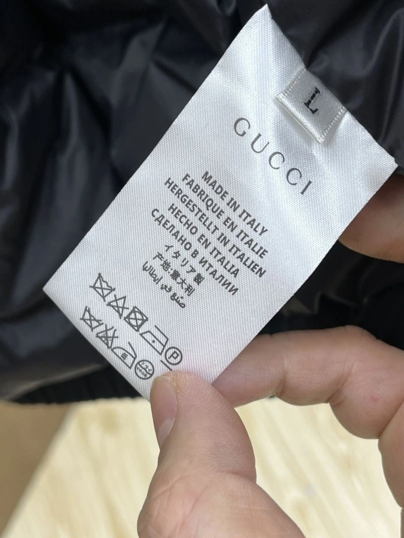 Compact Gucci Down Jackets 129063