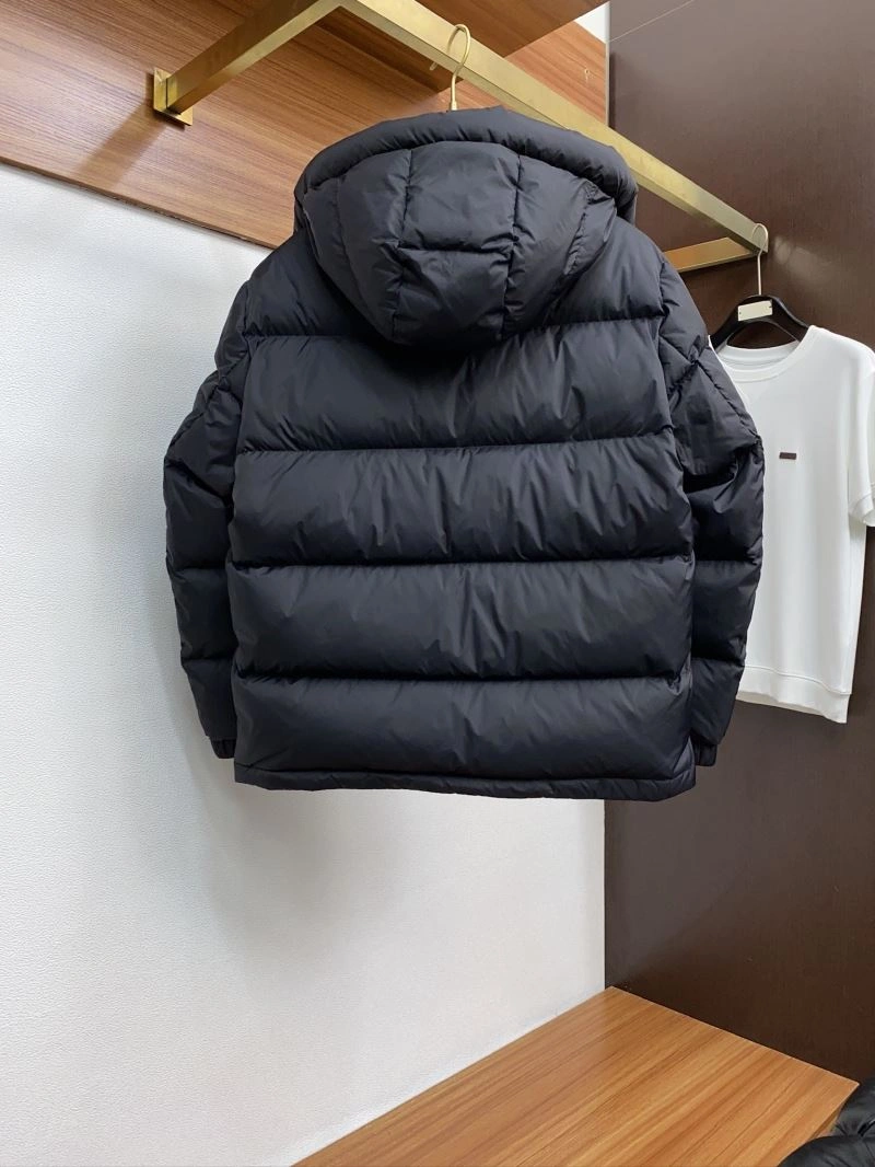 Youthful Gucci Down Jackets 129052