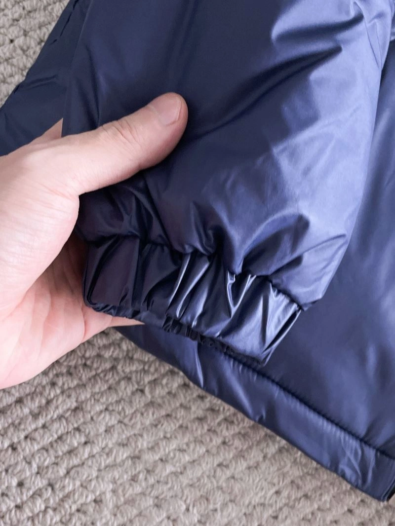 Comfortable Gucci Down Jackets 129026