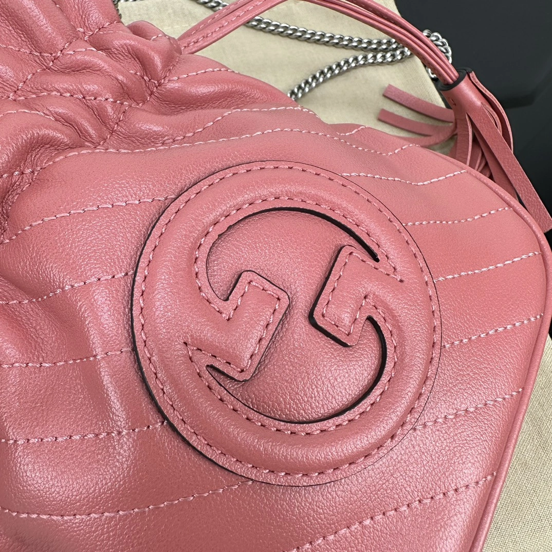 Gucci Drawstring Bags Chic 72552