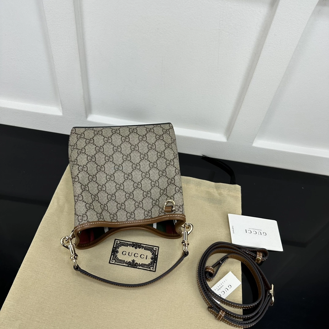 UrbanChic Gucci Drawstring Bags 67423