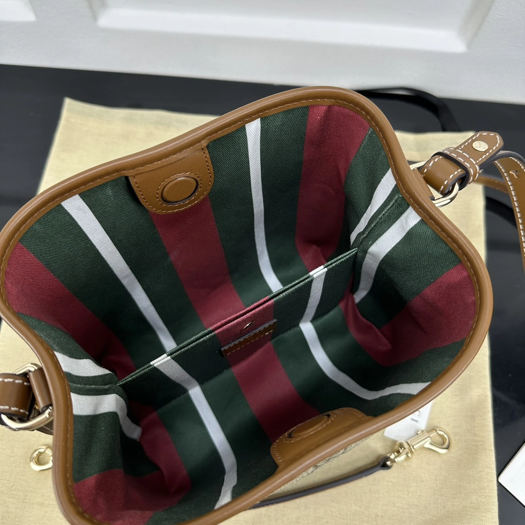 UrbanChic Gucci Drawstring Bags 67423