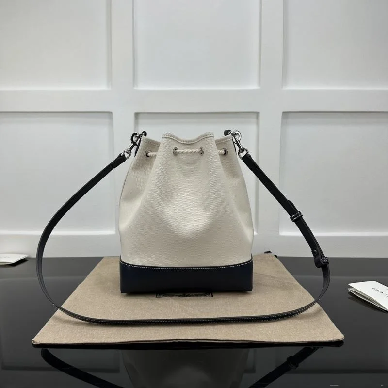 AllSeason Gucci Drawstring Bags 51463