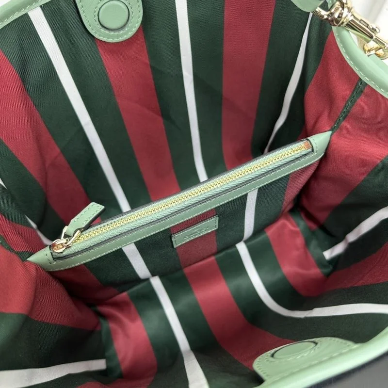 Sporty Gucci Drawstring Bags 51465