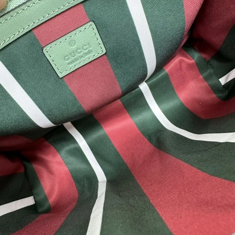 Sporty Gucci Drawstring Bags 51465